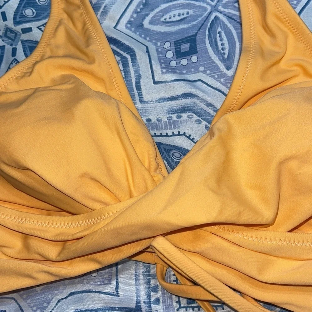NWOT Swim top M